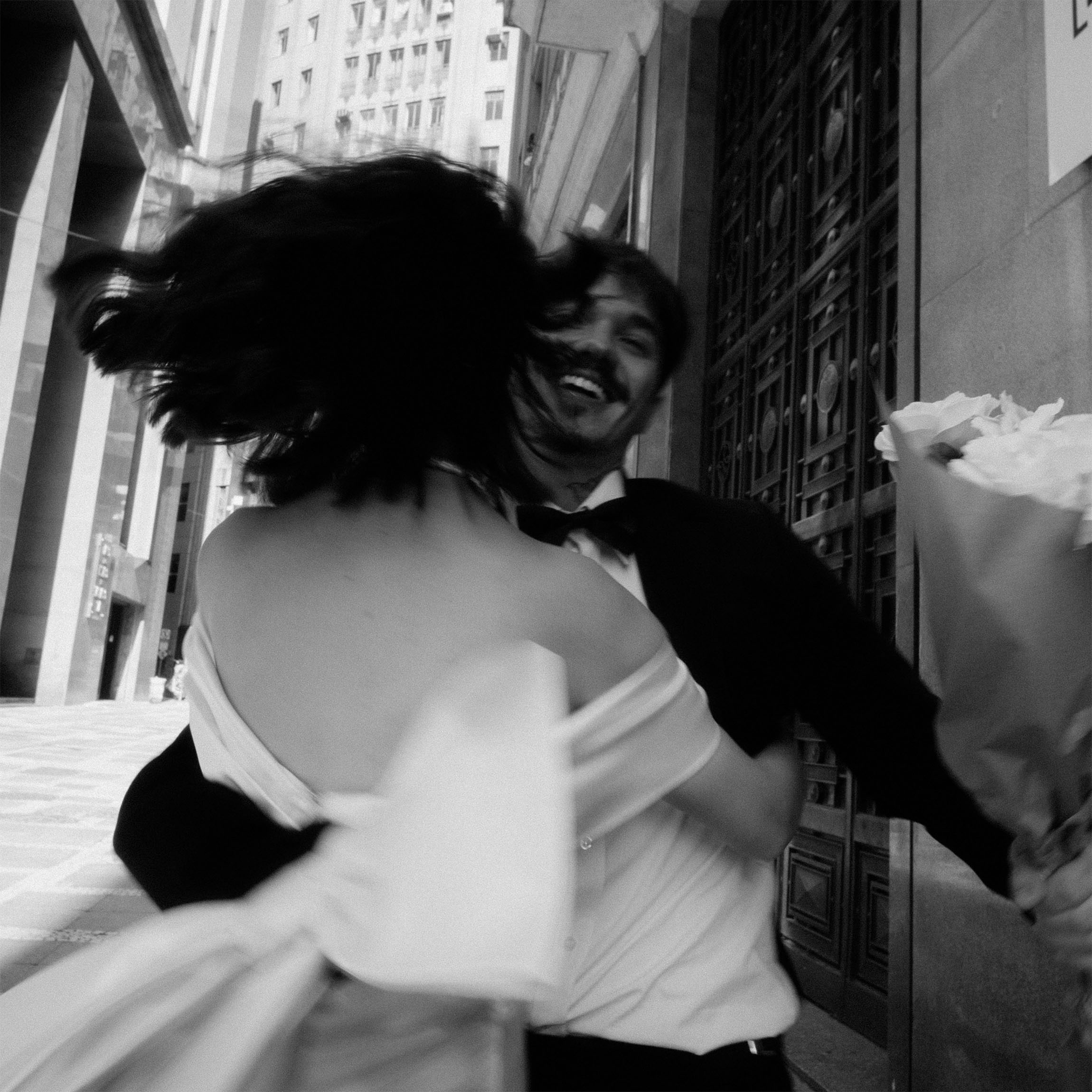 Editorial Sthepanie e Matheus — ensaio elegante em preto e branco